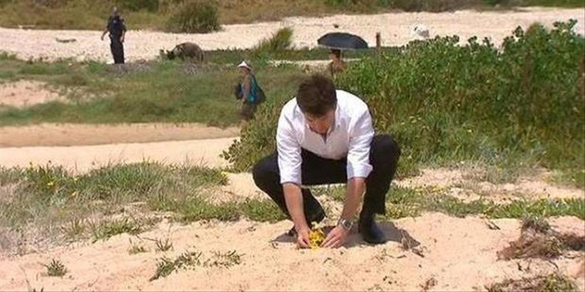 Ušľachtilý čin: Rodina sa rozhodla "adoptovať" dieťa nájdené na pláži a spravil jej poriadny pohreb
