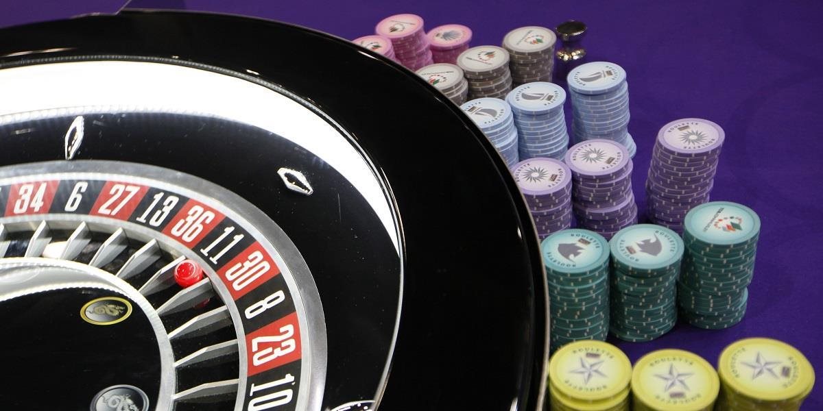 V Karlovarskom kraji odhalili dvoch cudzincov podvádzajúcich v kasíne
