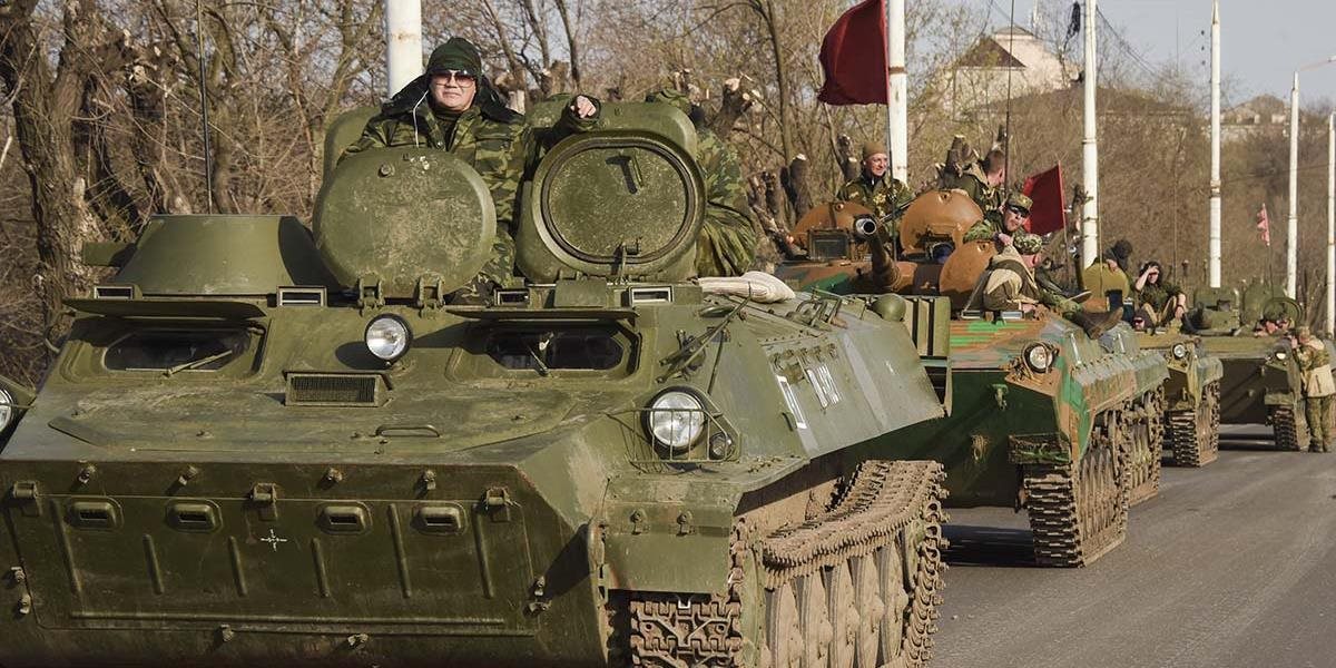Obe strany konfliktu na Ukrajine sa opäť obvinili z porušovania prímeria