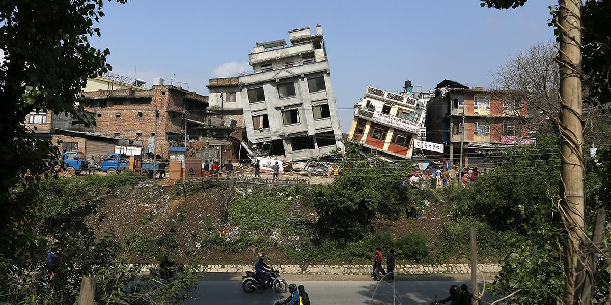 Zatiaľ sa nepodarilo skontaktovať so 16 z 239 občanov ČR v Nepále