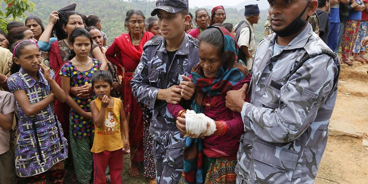 Tragická bilancia: Zemetrasenia v Nepále má už viac ako 5000 obetí