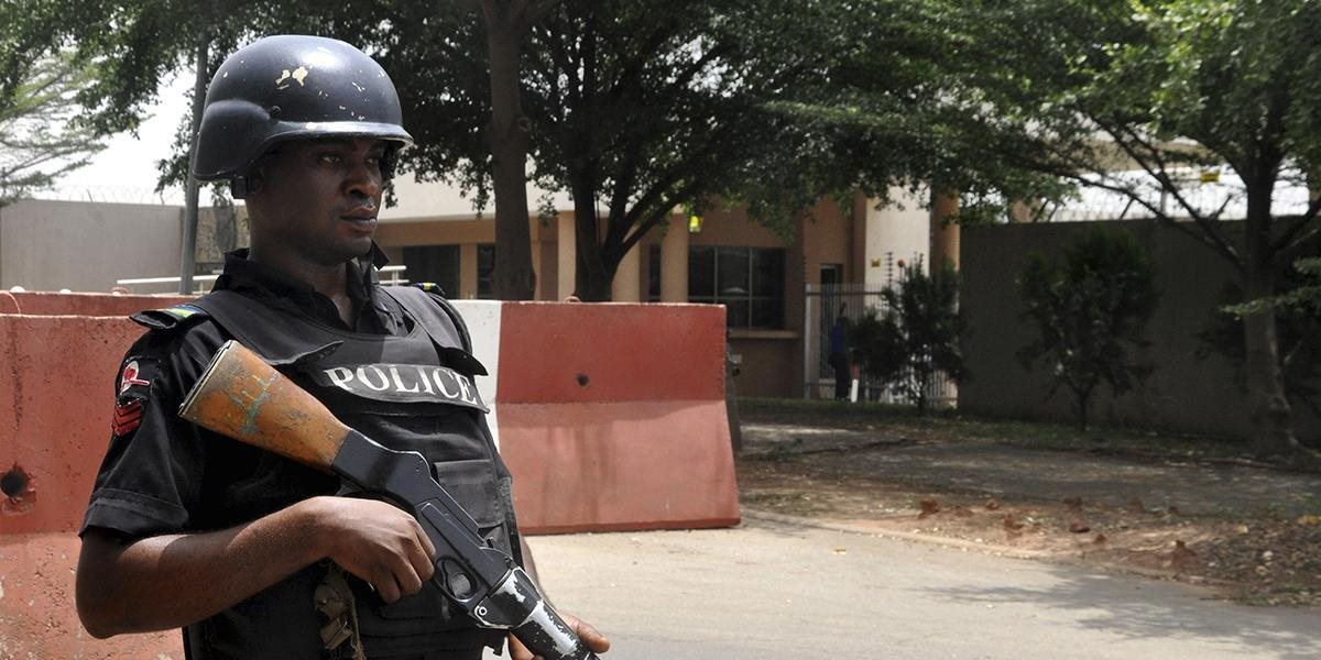 V meste ovládanom Boko Haram v Nigérii našli stovky mŕtvych tiel