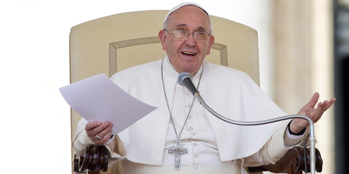 Pápež odsúdil škandalózne rozdiely platov mužov a žien