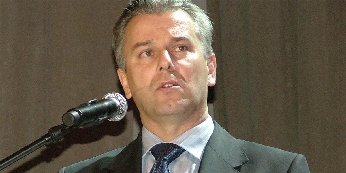 Poľský minister spravodlivosti odstúpil pre zbrojný preukaz
