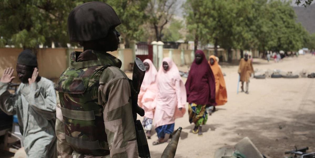 Nigérijská polícia oslobodila zo zajatia Boko Haram ďalších vyše 200 dievčat a žien