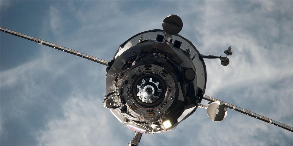 Posádka ISS dostala za úlohu odfotografovať nákladnú loď Progress