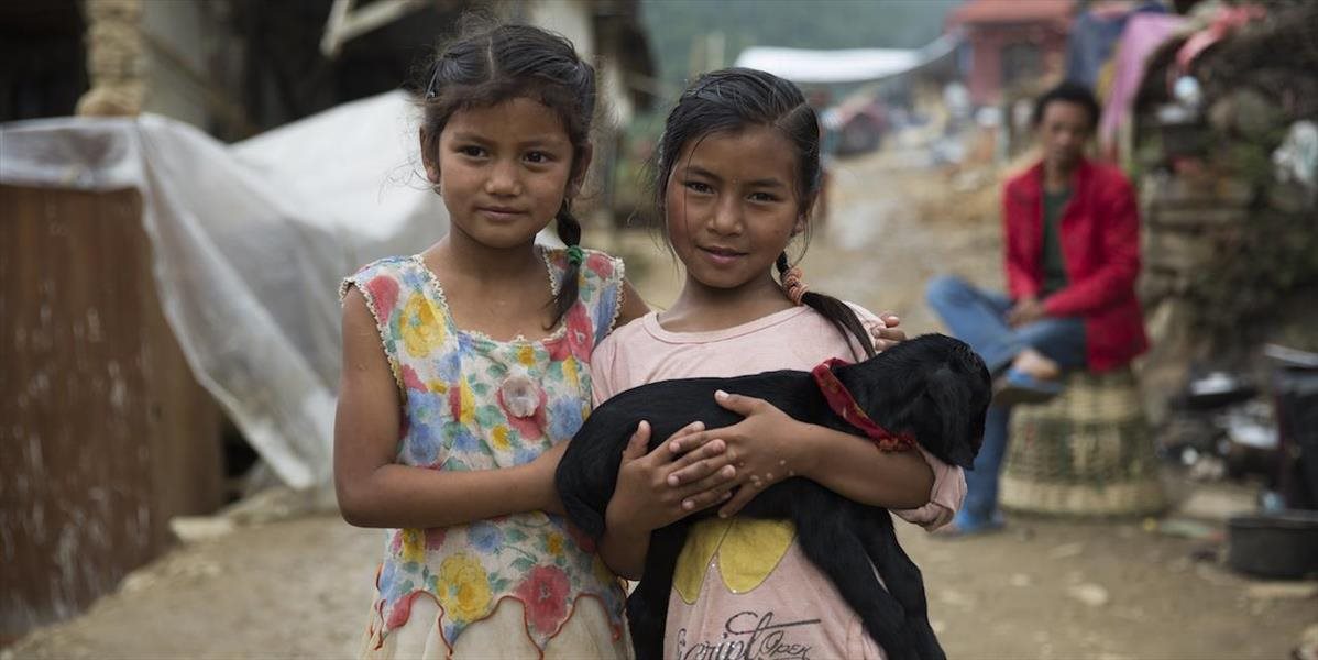 Nepálska vláda: Potraviny a iná pomoc sú už dôležitajšie než hľadanie preživších