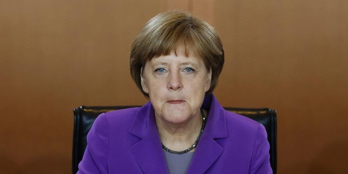 Merkelová: Nemci sa nemôžu obrátiť k svojej nacistickej minulosti chrbtom