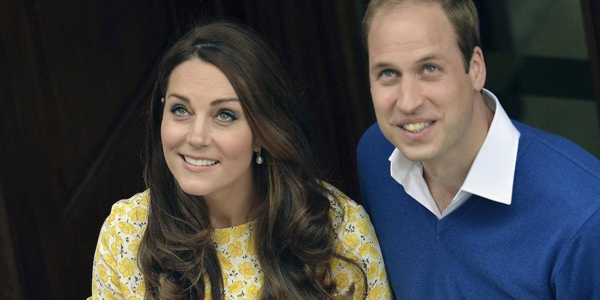 Členovia kráľovskej rodiny navštívili novorodenú princeznú Williama a Kate