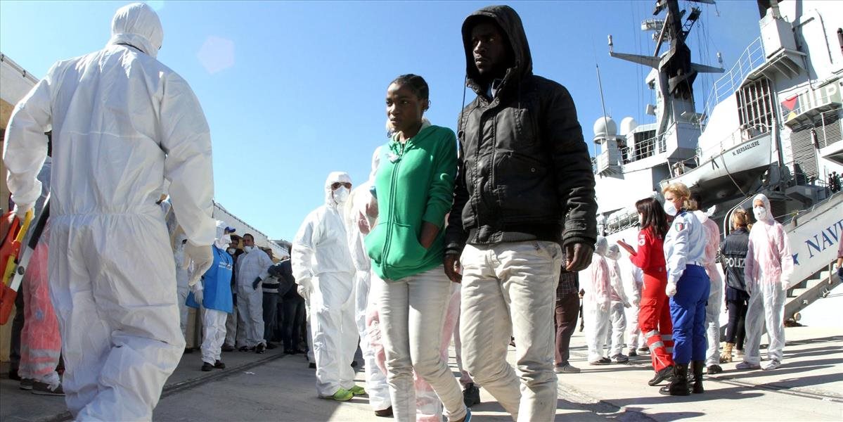 Cez víkend sa podarilo v Stredozemnom mori zachrániť 5 800 migrantov
