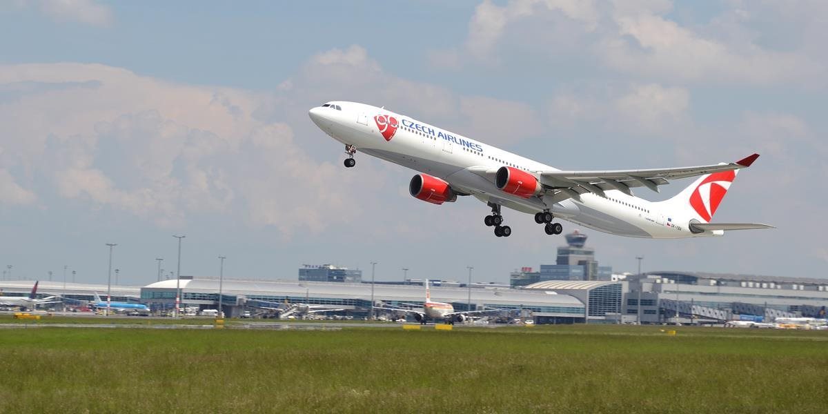 Lietadlo Českých aerolínií muselo núdzovo pristáť v Hamburgu