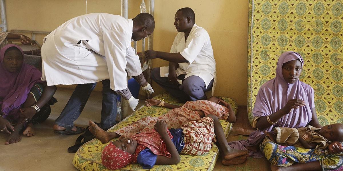 Počet obetí meningitídy a infikovaných v Nigeri sa zvyšuje, chýba očkovacie sérum