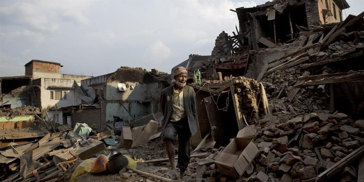 Obnoviť ekonomiku Nepálu po ničivom zemetrasení potrvá desať rokov
