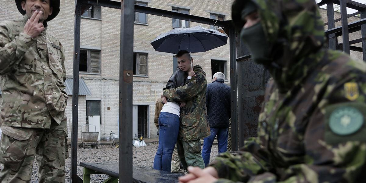 Životy dvoch ukrajinských vojakov si vyžiadali boje na východe krajiny