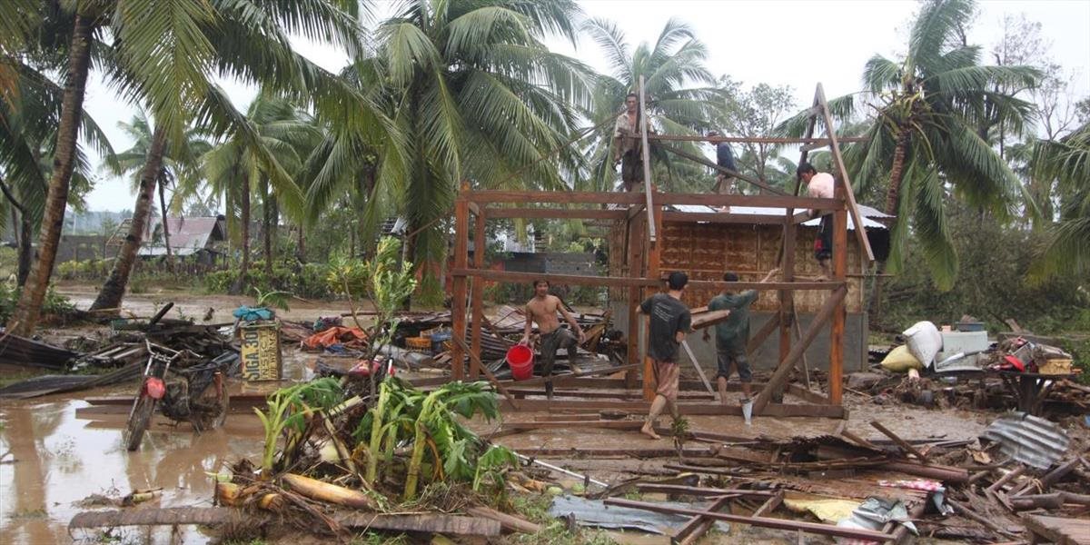 Filipíny evakuovali viac než 1200 ľudí pred blížiacim sa tajfúnom Noul