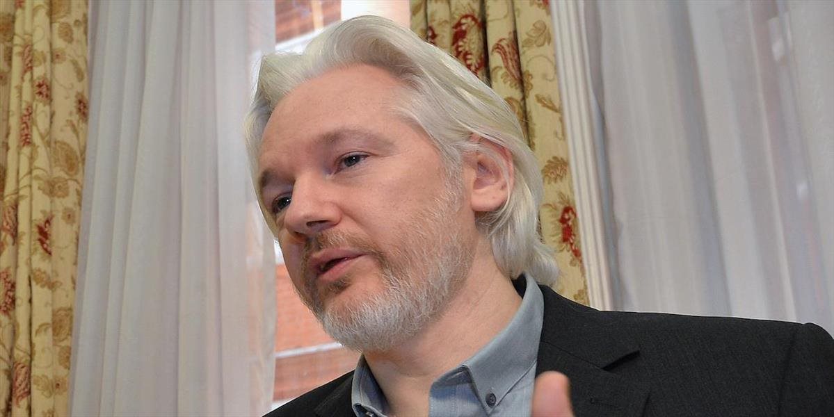 Najvyšší súd vo Švédsku potvrdil zatykač na Assangea