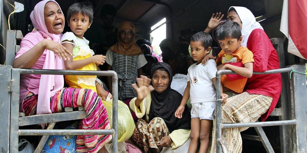 K pobrežiu Malajzie a Indonézie dorazilo vyše 1600 utečencov