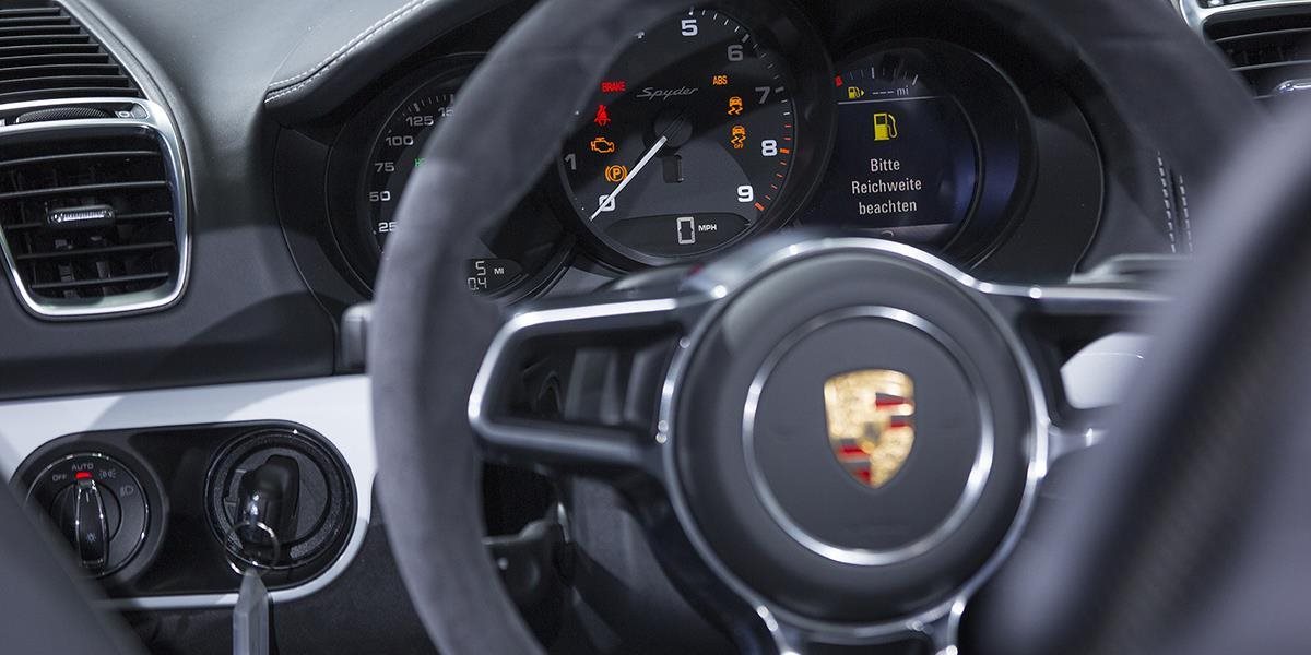 Porsche, dcéra Volkswagenu, v apríli prudko zvýšila odbyt vozidiel