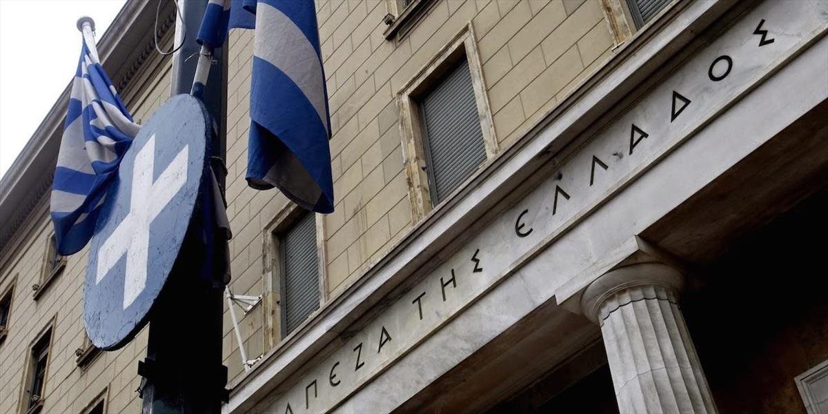 Grécke banky v apríli čerpali viac peňazí z núdzových úverov