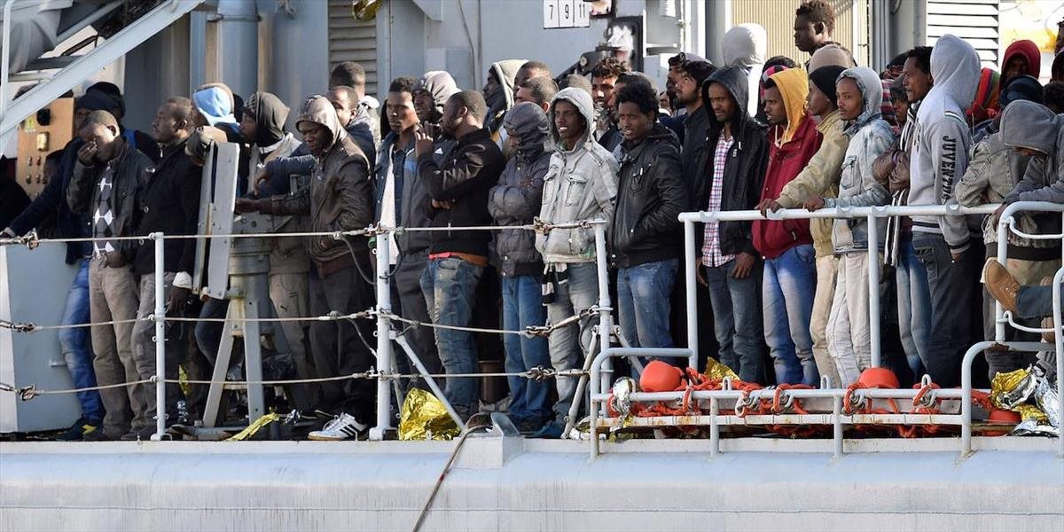 Malajzia nevpustila do krajiny dve lode s vyše 800 utečencami