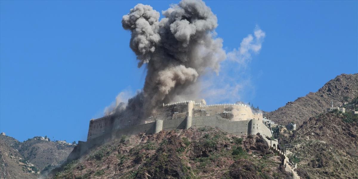 Vojenská koalícia arabských krajín letecky zaútočila v Jemene na húsíov