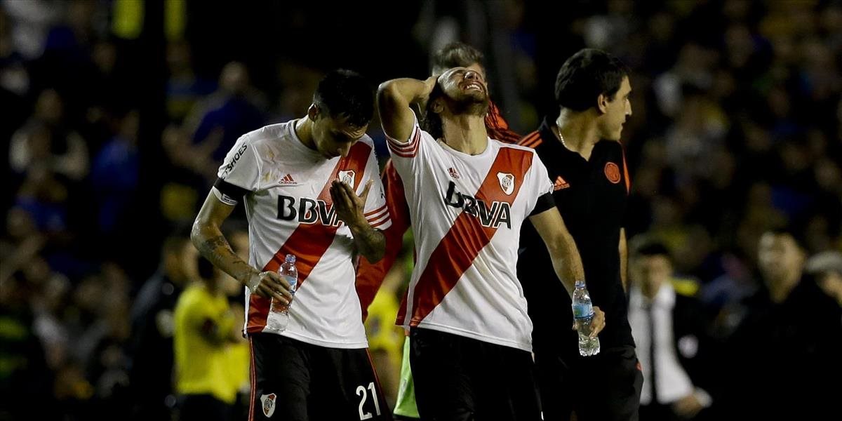 Hráčov River Plate rozplakal sprej z tunela