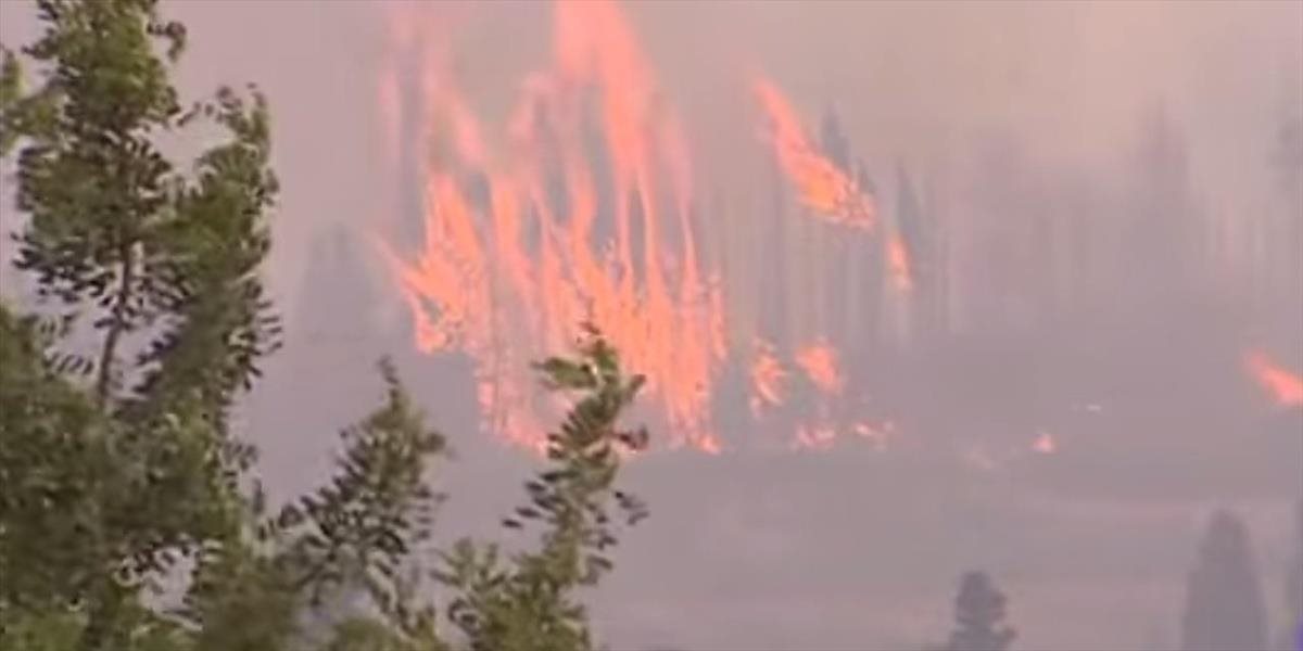 Lesný požiar v oblasti Alicante v Španielsku si vynútil evakuáciu osád
