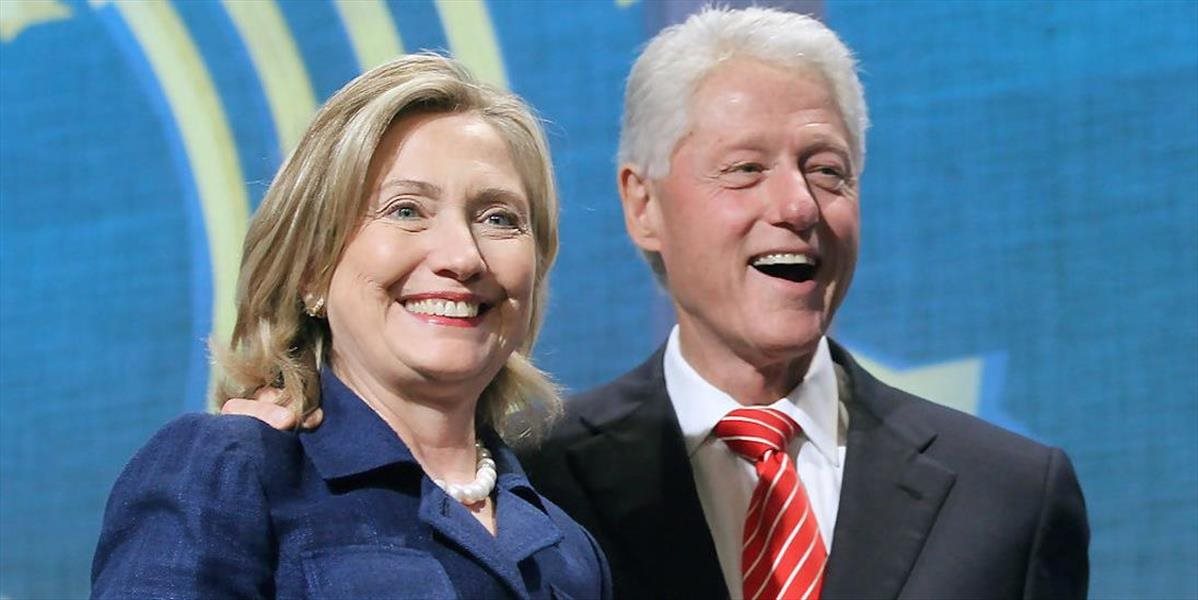 Manželia Clintonovci vlani na prednáškach zarobili 25 miliónov dolárov