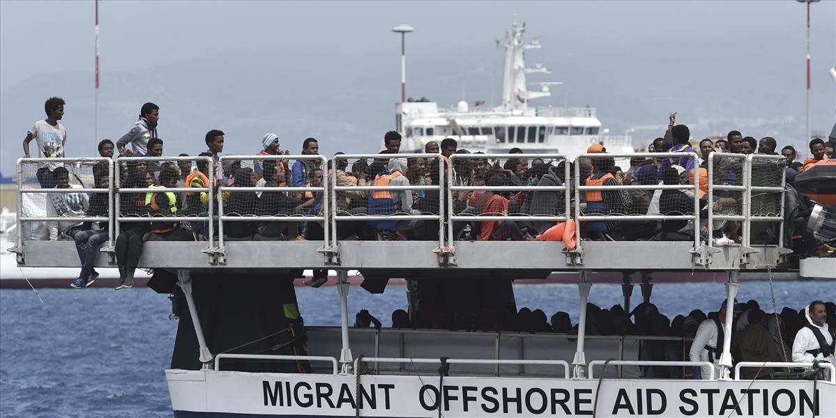 Militantov z IŠ pašujú do Európy na lodiach s migrantmi