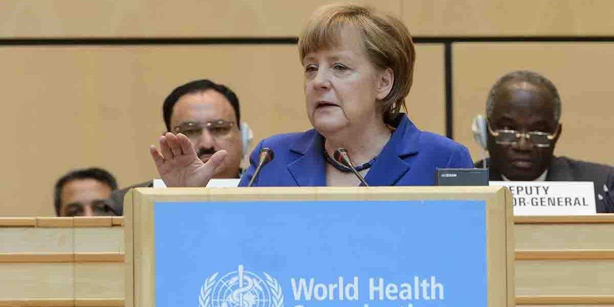 Merkelová: WHO musí mať plán na boj s krízou, akou bola ebola