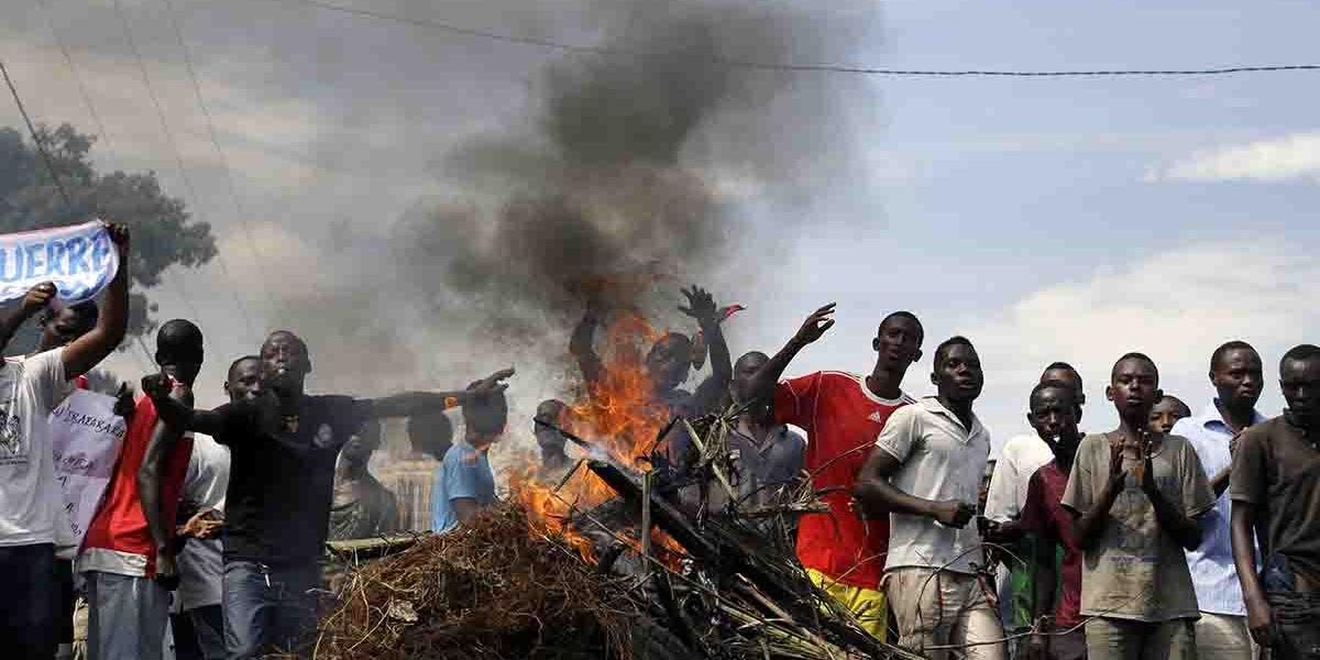 Burundská polícia a armáda zasiahli proti demonštrantom