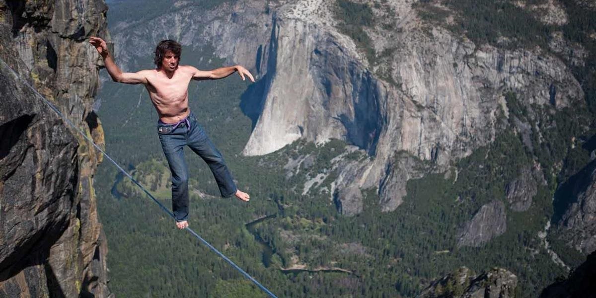 Známy extrémny športovec Dean Potter zomrel po zoskoku zo skaly