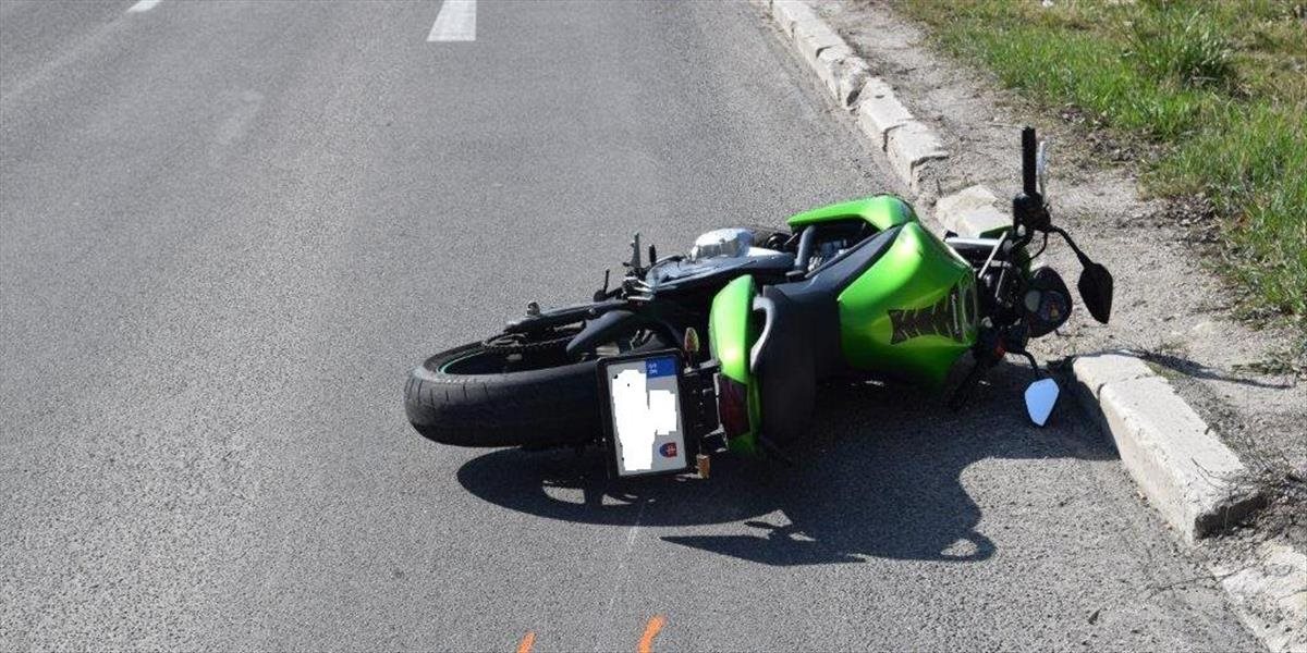Na výjazde zo Svidníka v smere na Prešov zomrel motocyklista