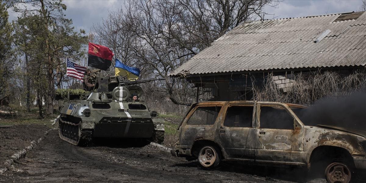 Na východe Ukrajiny vypukli boje, zahynuli štyria vládni vojaci