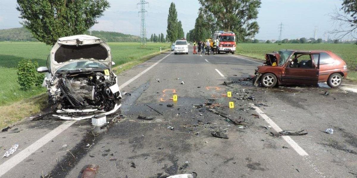 FOTO Tragická havária pri Leviciach: Pri dopravnej nehode prišiel o život 12-ročný chlapec