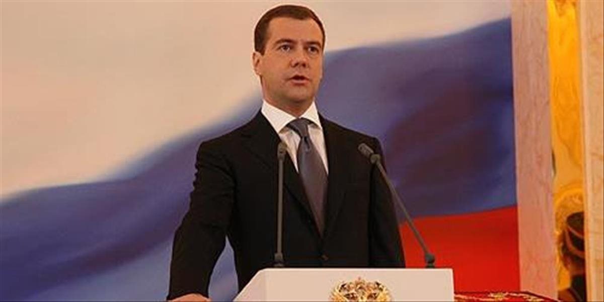 Medvedev: Rusko bude tvrdo reagovať, ak Ukrajina nesplatí dlh bývalej vlády