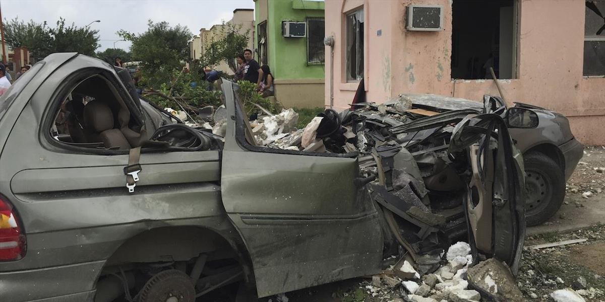 Najmenej 11 mŕtvych a 180 zranených po tornáde na severe Mexika