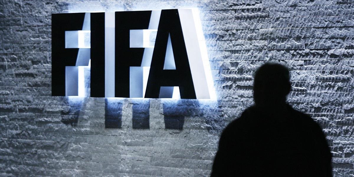 Polícia zatkla niekoľko vysokopostavených funkcionárov FIFA: Úplatky viac ako 100 miliónov