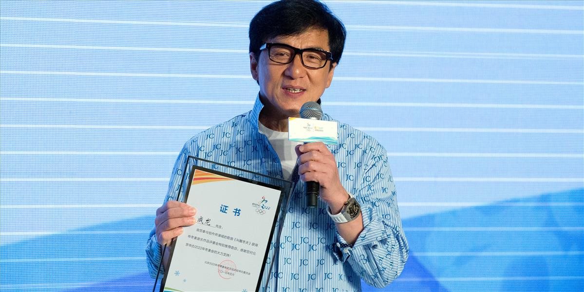 Jackie Chan podporil kandidatúru Pekingu na ZOH 2022