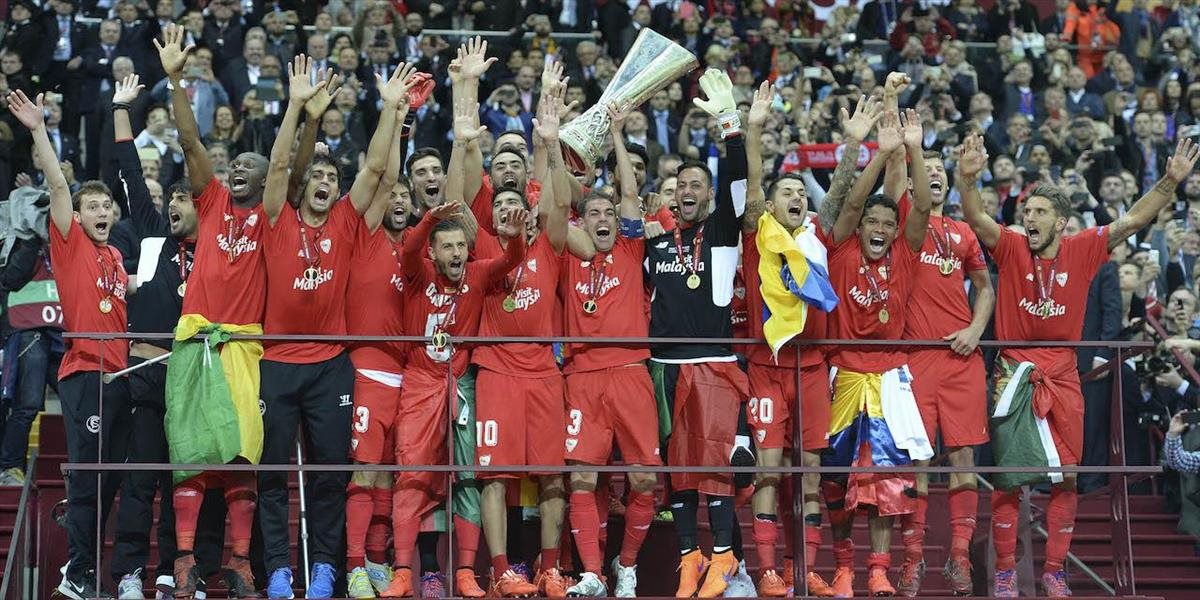 Rekordná Sevilla obhájila triumf v EL a zahrá si v LM