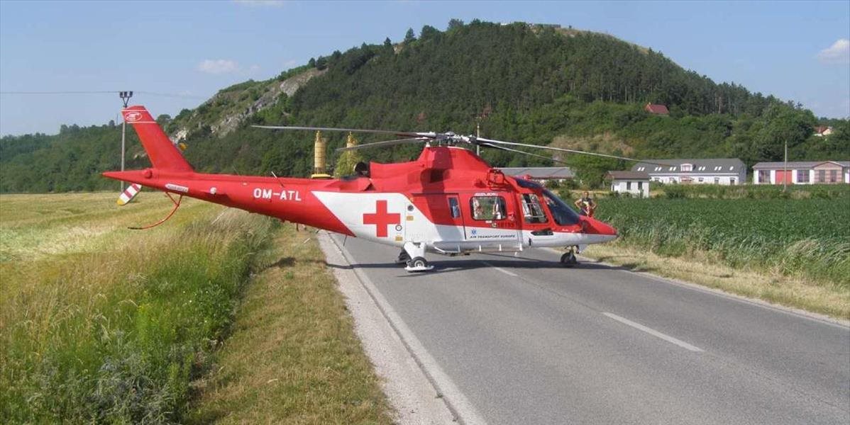 Leteckí záchranári pomáhali pri Leviciach zranenému motocyklistovi