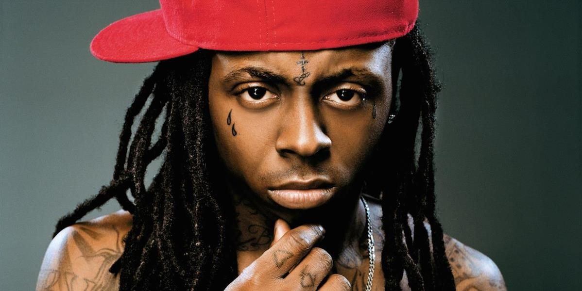 Zatkli muža, ktorý mal strieľať na autobus Lil Waynea