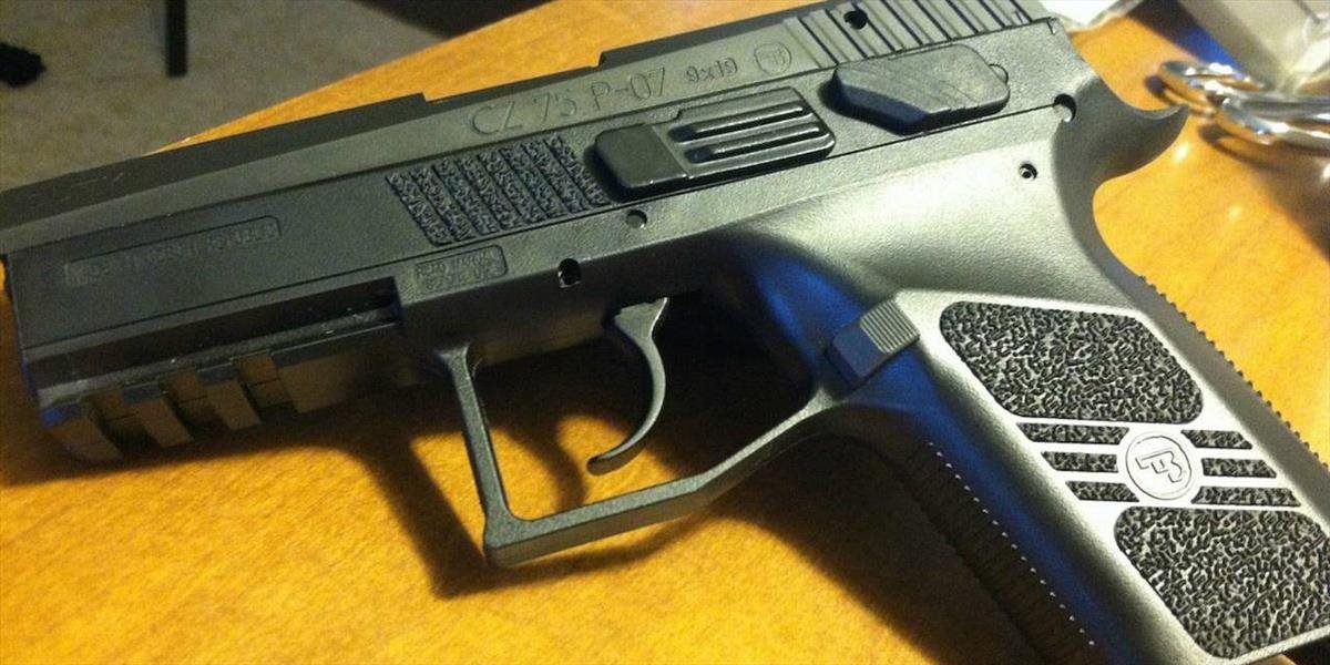 Šándor: Renomovaný výrobca môže dodať polícii kvalitné pištole za dobrú cenu