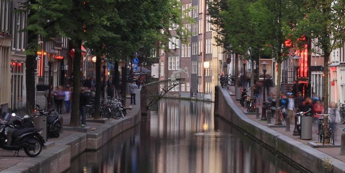 Holandský startup chce cez kanál v Amsterdame vytlačiť prvý 3D oceľový most