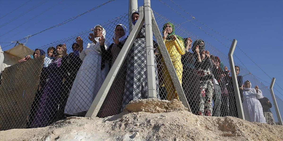Stovky sýrskych utečencov prekročili hranicu z Turecka späť do vlasti