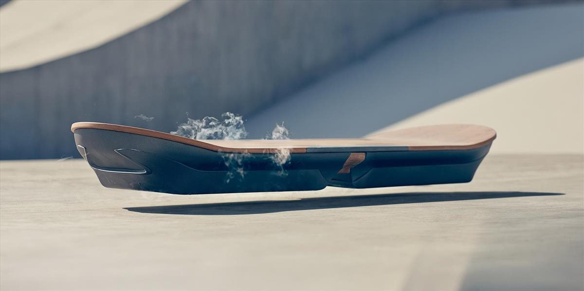 VIDEO Budúcnosť je dnes: Lexus vyrobil funkčný hoverboard