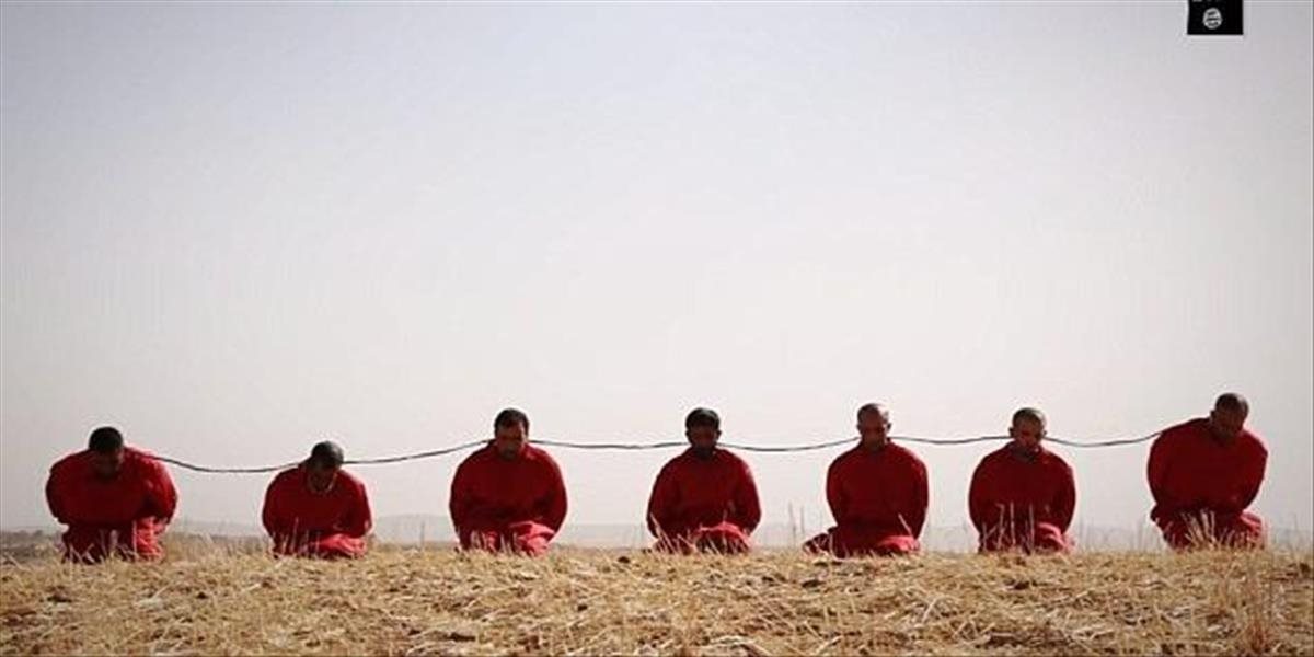 Najnechutnejšie VIDEO od Islamského štátu: Tri brutálne popravy