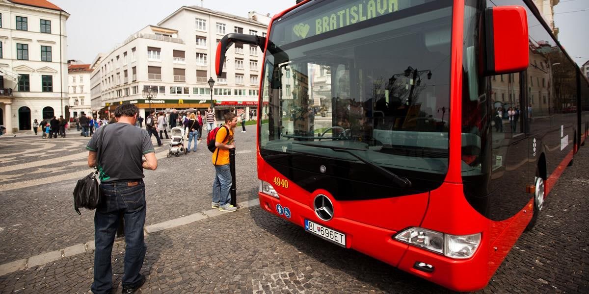 Autobusy a trolejbusy pôjdu od stredy prázdninovo