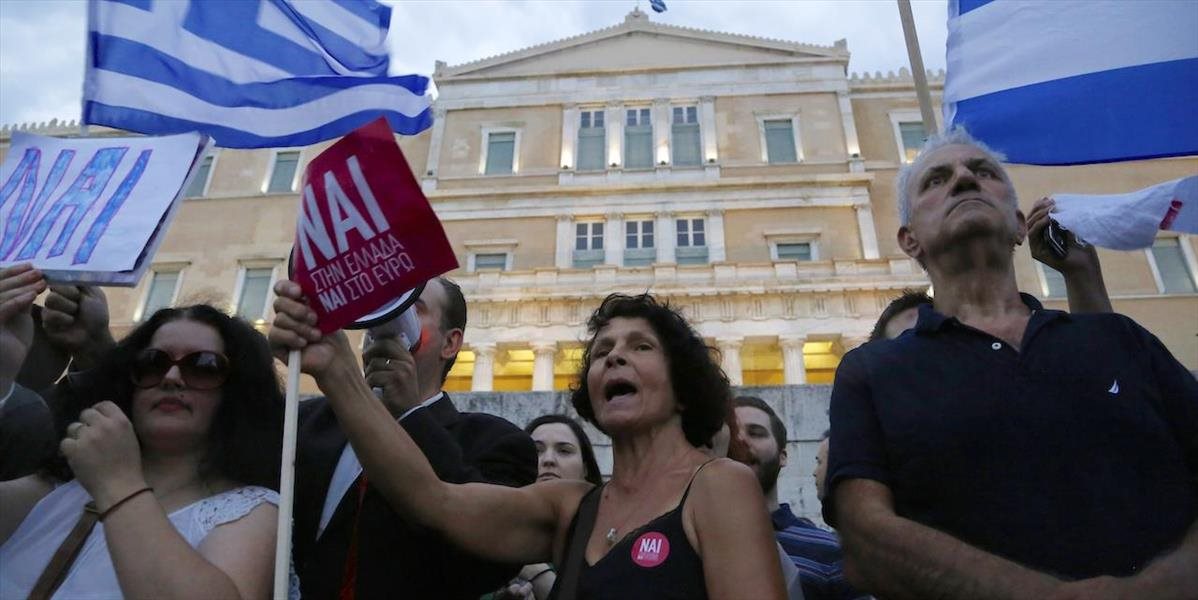 Tisíce ľudí demonštrovali v Grécku za "áno" v referende o úsporných reformách