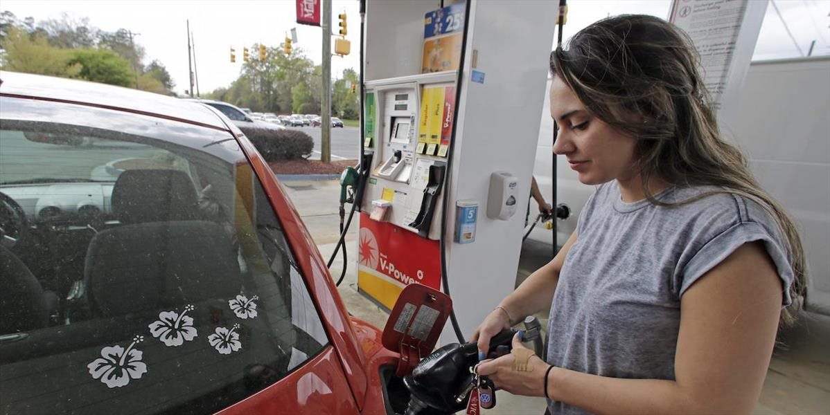 Benzín 98 a nafta v 26. týždni zdraželi, ceny benzínu 95 a LPG klesli